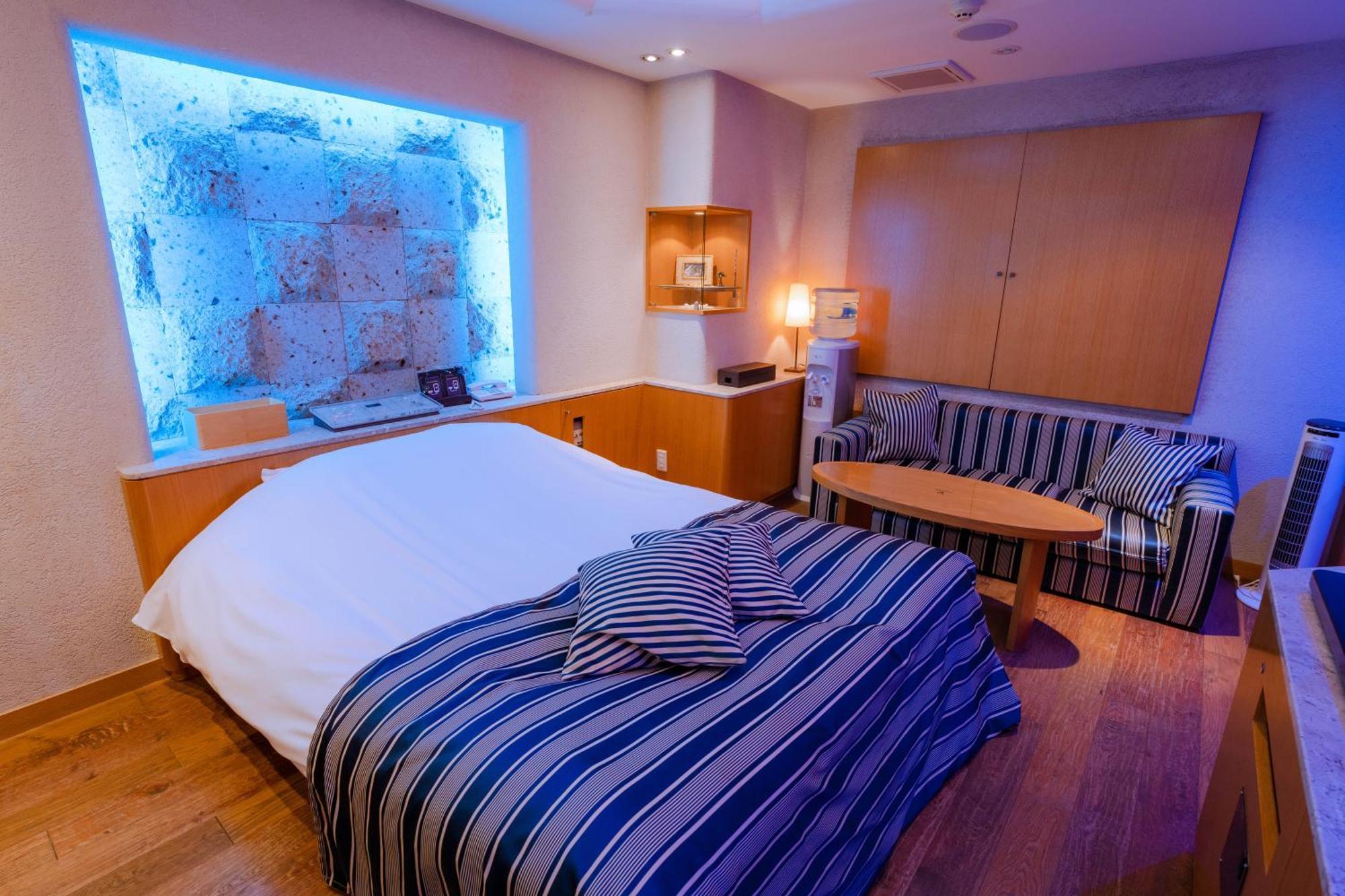 Eight Prince Hotel -Adult Only- Токорозава Экстерьер фото