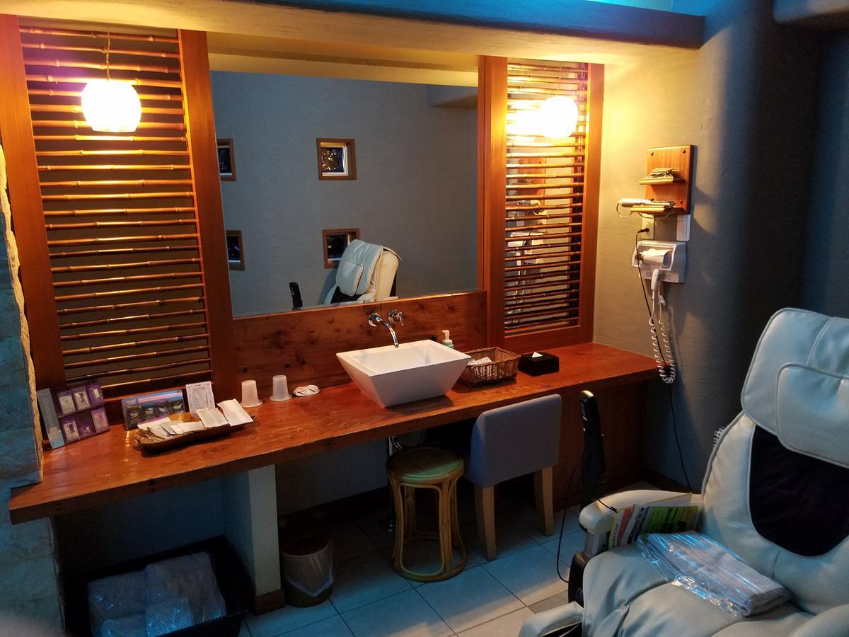 Eight Prince Hotel -Adult Only- Токорозава Экстерьер фото